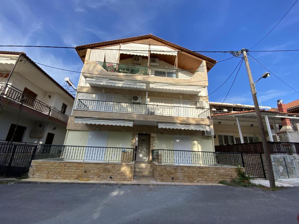 Seaside Apartment In Vergia Chalkidiki Luaran gambar