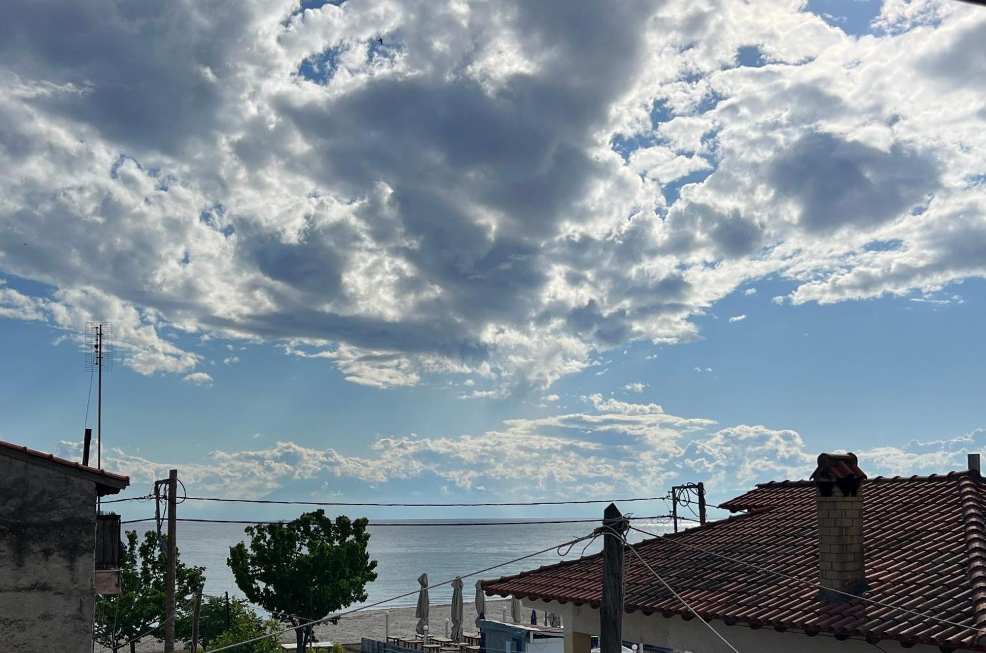 Seaside Apartment In Vergia Chalkidiki Luaran gambar